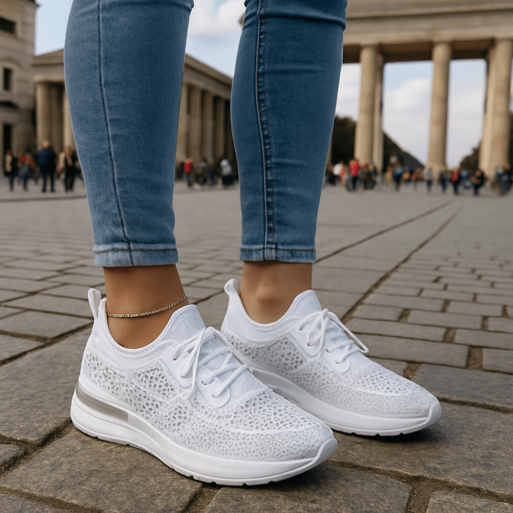 Gabriele | Stützende Sneakers mit funkelnden Strasssteinen